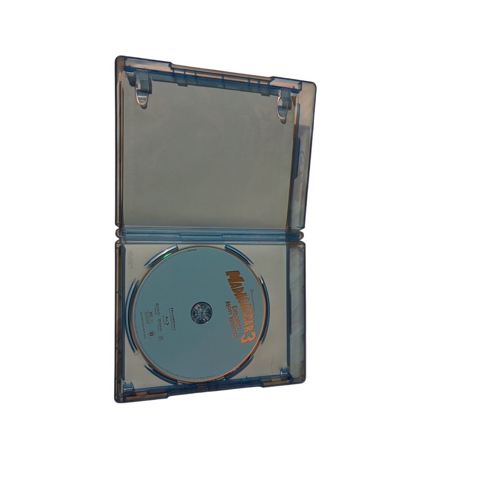 Madagascar 3 Europe's Most Wanted Blu-ray DreamWorks Animated Movie - Picture 3 of 3